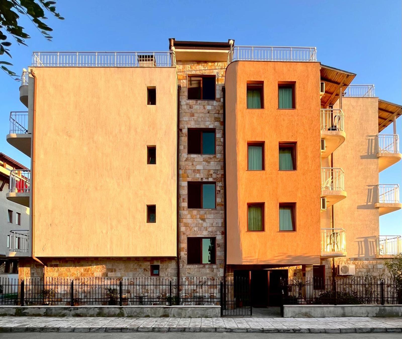 Family Hotel Primo Primorsko Esterno foto